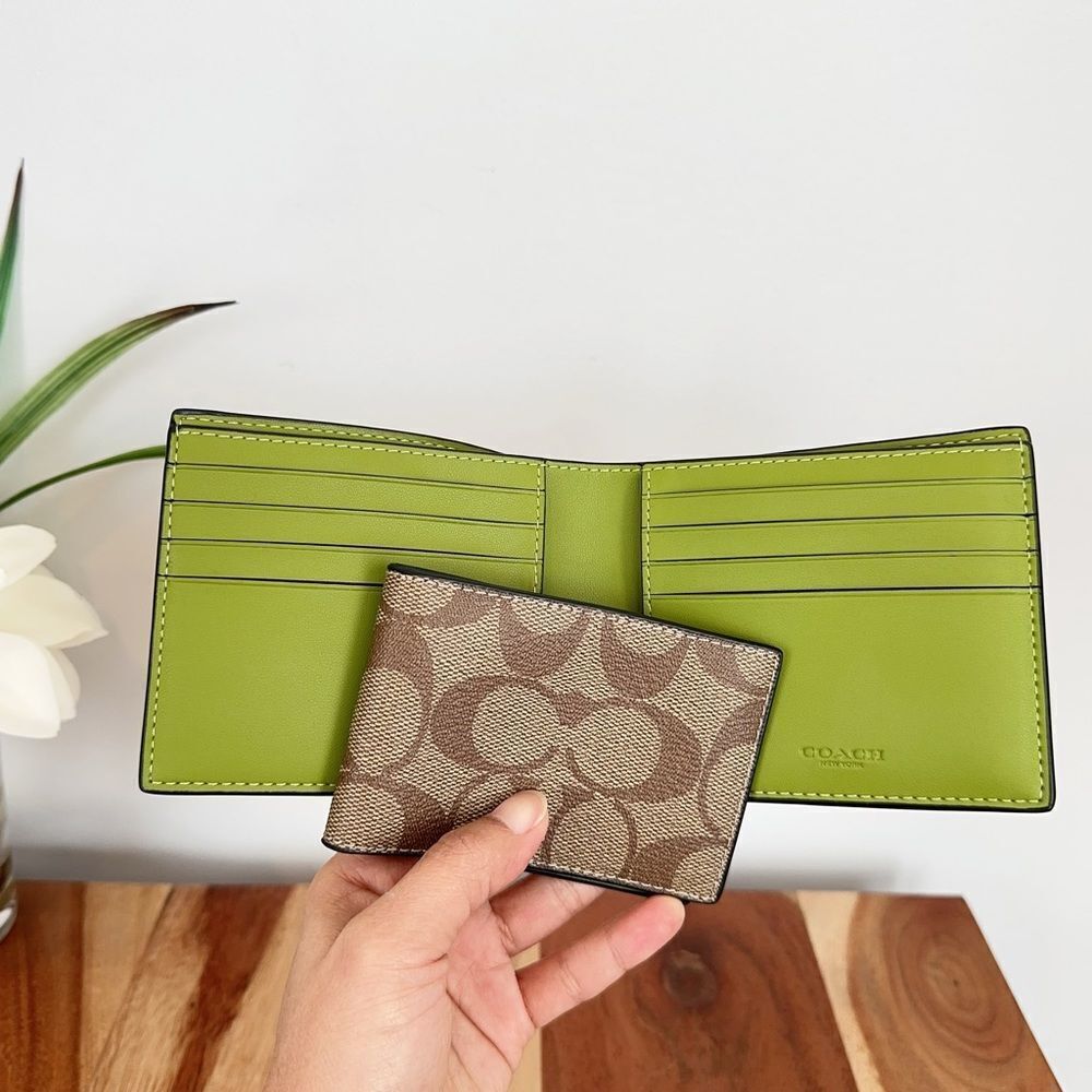 NWT Coach 3 In 1 Wallet In Signature Canvas - Picture 2 of 6
